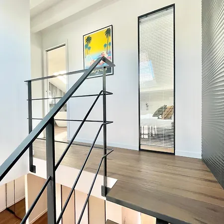 Apartment Duplex En Plein Coeur De Cannes, 5 Min Walk To Croisette And Palais *