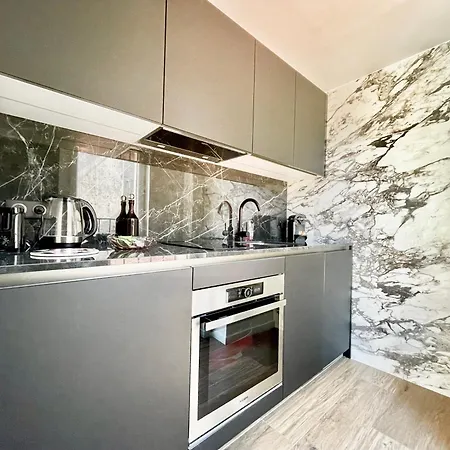 Duplex En Plein Coeur De Cannes, 5 Min Walk To Croisette And Palais Apartment